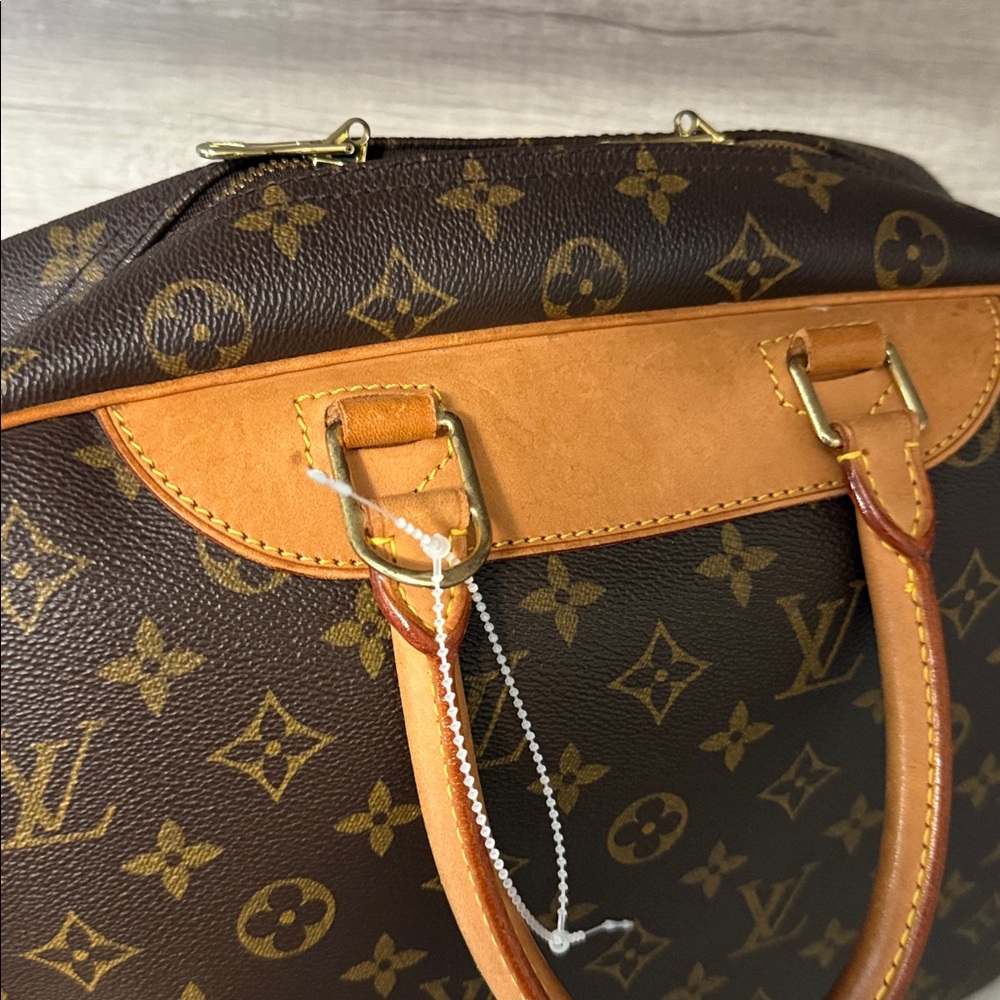 Louis Vuitton Deauville Vanity Monogram Canvas COA - Picture 7 of 17